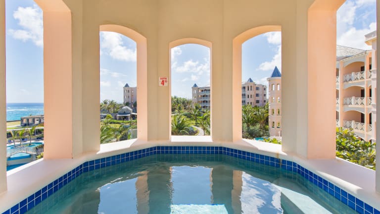 Plunge Pool